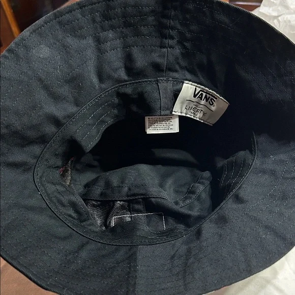 Vans Black and Floral Bucket Hat - Picture 5 of 11